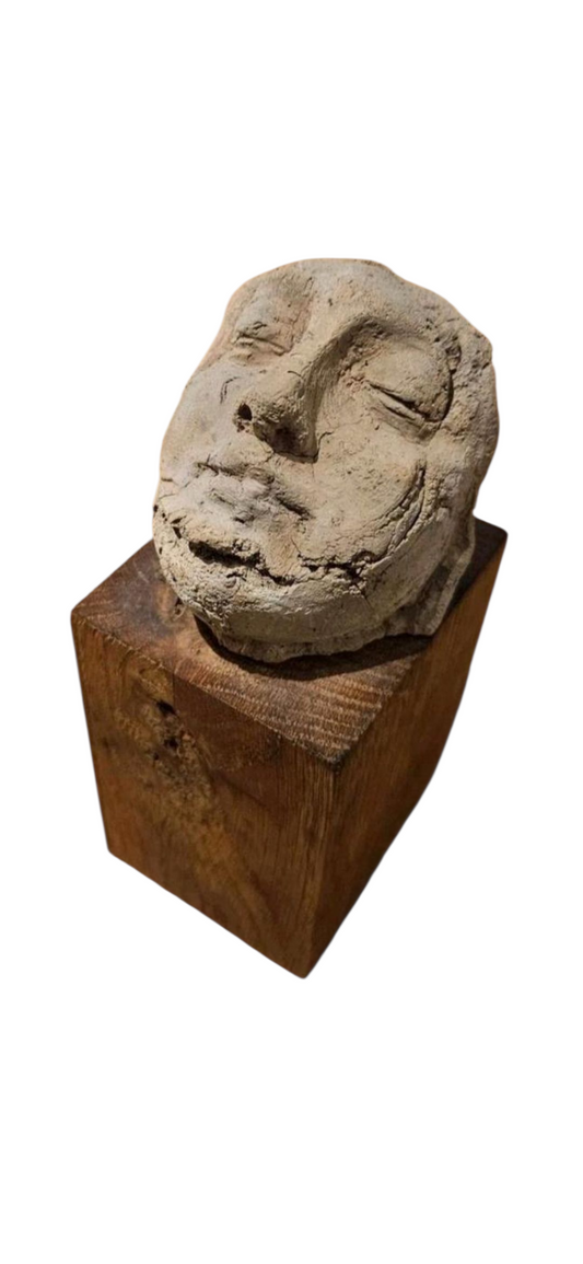 Charlotte Koster
Sculptuur van lokale zee klei